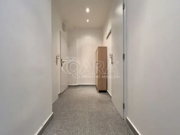 Pronájem bytu 1+kk, Brno - Lesná, Brožíkova, 36 m2