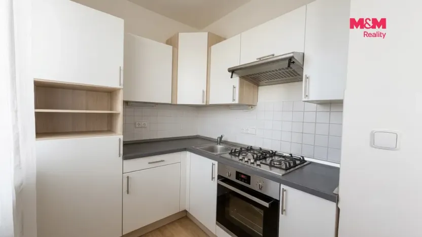 Prodej bytu 1+kk, Prostějov - Vrahovice, sídl. Svornosti, 30 m2
