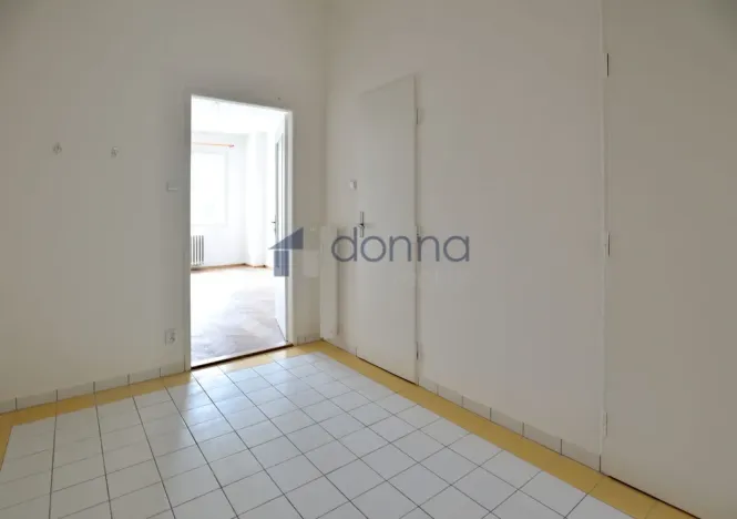 Pronájem bytu 1+1, Praha, Šrobárova, 42 m2