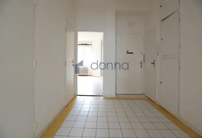Pronájem bytu 1+1, Praha, Šrobárova, 42 m2