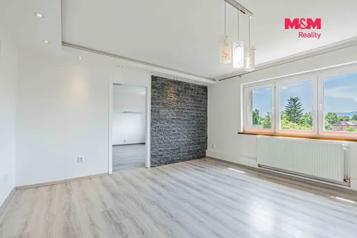 Prodej bytu 3+1, Český Těšín, Komenského, 65 m2