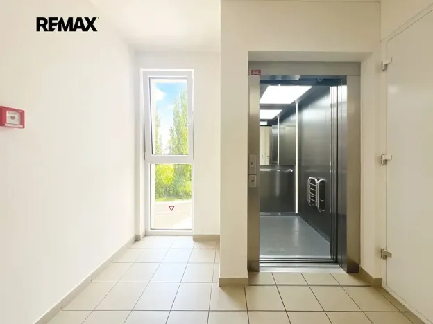 Prodej bytu 2+1, Horoměřice, Velvarská, 55 m2