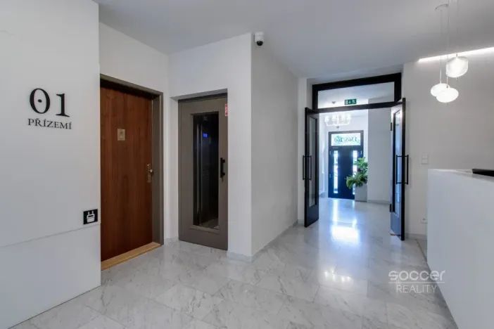 Pronájem bytu 1+kk, Praha - Vinohrady, Vinohradská, 36 m2