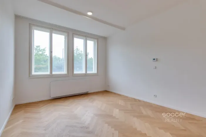Pronájem bytu 1+kk, Praha - Vinohrady, Vinohradská, 36 m2