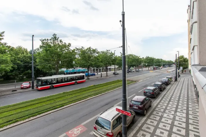 Pronájem bytu 1+kk, Praha - Vinohrady, Vinohradská, 36 m2