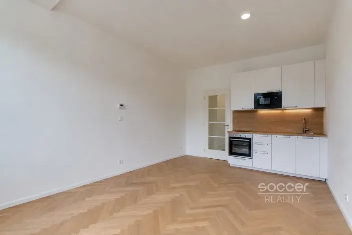 Pronájem bytu 1+kk, Praha - Vinohrady, Vinohradská, 36 m2