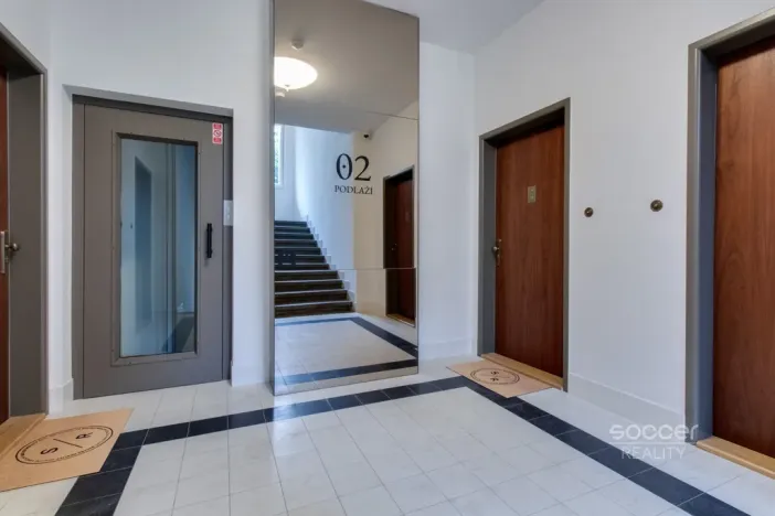 Pronájem bytu 1+kk, Praha - Vinohrady, Vinohradská, 36 m2