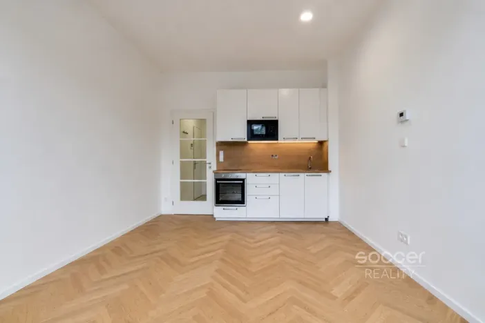 Pronájem bytu 1+kk, Praha - Vinohrady, Vinohradská, 30 m2
