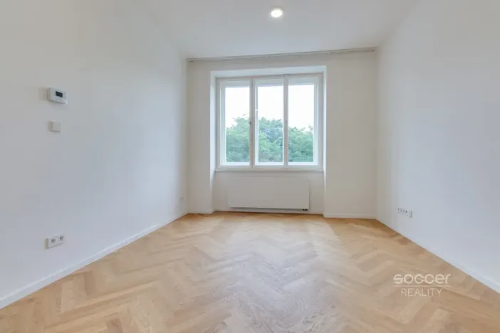 Pronájem bytu 1+kk, Praha - Vinohrady, Vinohradská, 30 m2