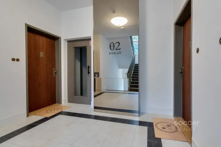 Pronájem bytu 1+kk, Praha - Vinohrady, Vinohradská, 30 m2