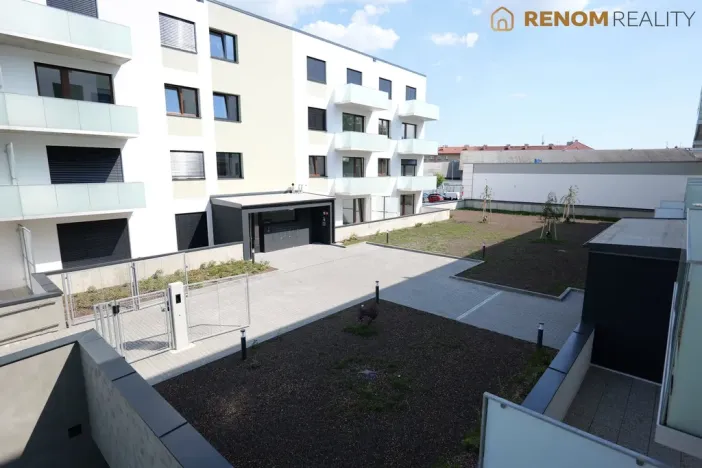 Pronájem bytu 2+kk, Olomouc, Třída Jiřího Pelikána, 50 m2