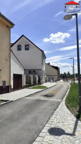 Prodej rodinného domu, Veselí nad Lužnicí, Malé náměstí, 303 m2