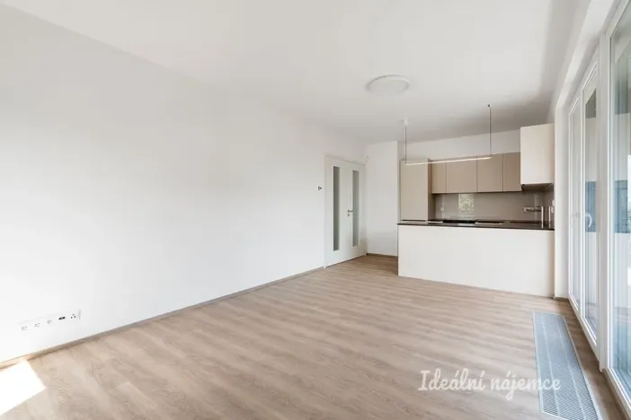 Pronájem bytu 3+kk, Praha - Háje, Sochorcova, 77 m2