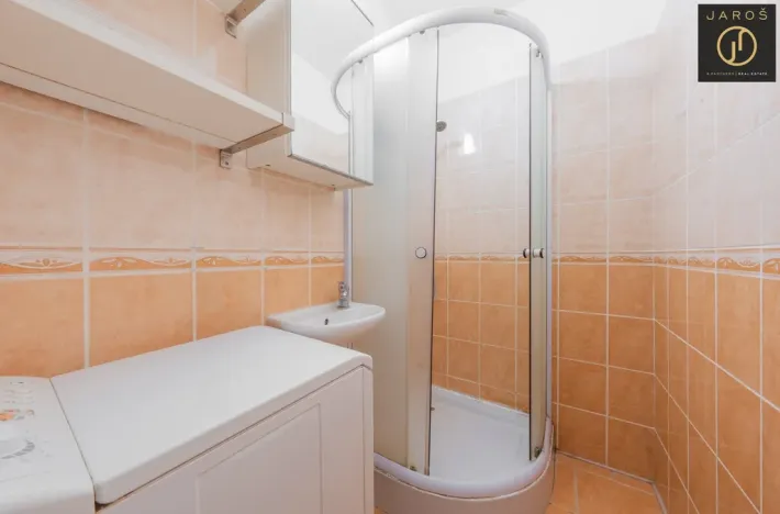 Pronájem bytu 1+kk, Kladno, V Bažantnici, 33 m2