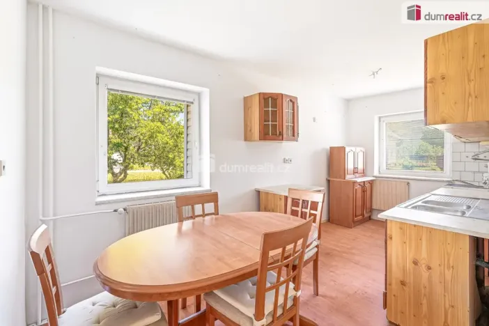 Prodej rodinného domu, Karlovice, 220 m2