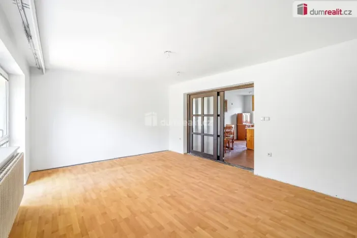Prodej rodinného domu, Karlovice, 220 m2