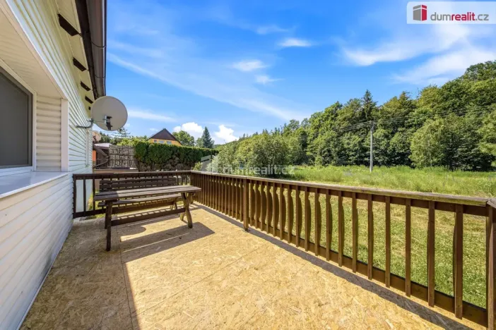 Prodej rodinného domu, Karlovice, 220 m2