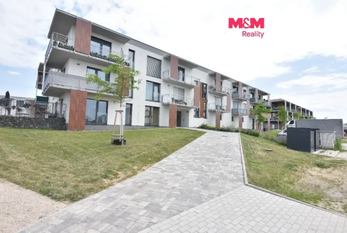 Pronájem garážového stání, Brandýs nad Labem-Stará Boleslav, Generála Sedláčka, 9 m2