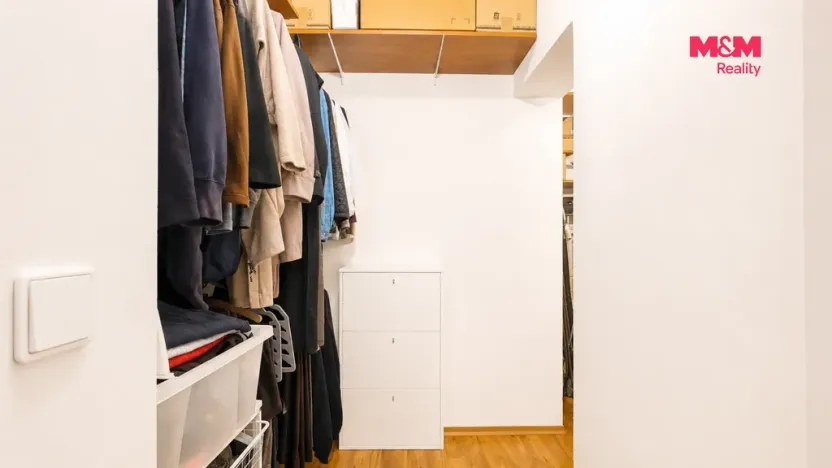 Prodej bytu 3+1, Praha - Vysočany, Podnádražní, 93 m2