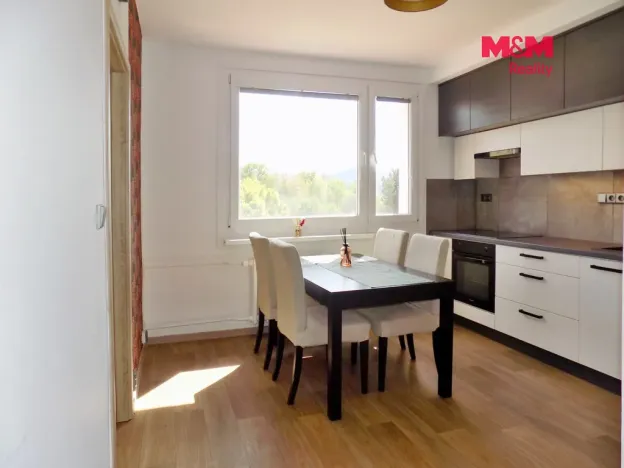 Pronájem bytu 1+1, Ústí nad Labem - Mojžíř, Peškova, 35 m2