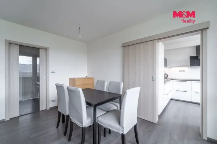 Prodej bytu 4+1, Praha - Černý Most, Bojčenkova, 104 m2