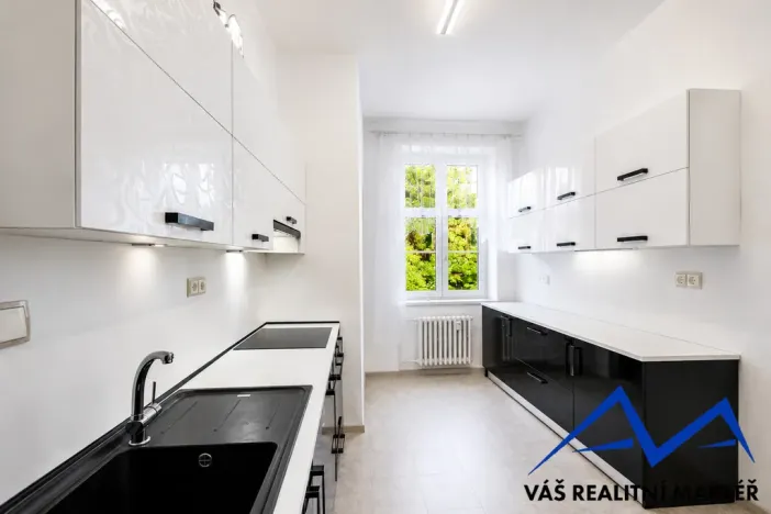 Prodej bytu 3+1, Ostrava, náměstí Msgre Šrámka, 93 m2