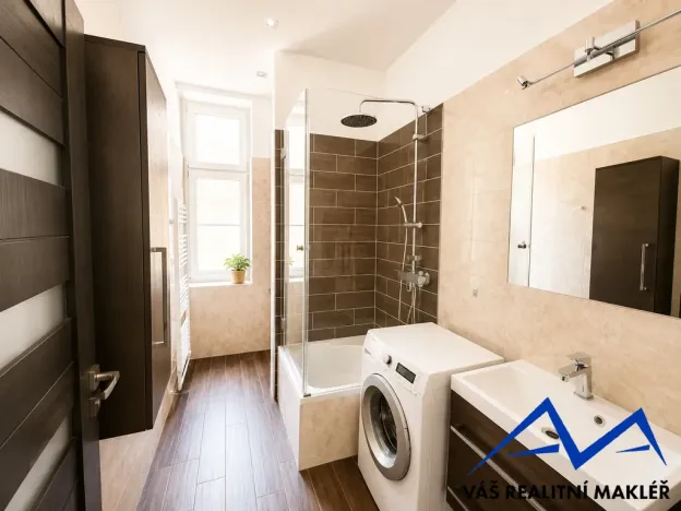 Prodej bytu 3+1, Ostrava, náměstí Msgre Šrámka, 93 m2