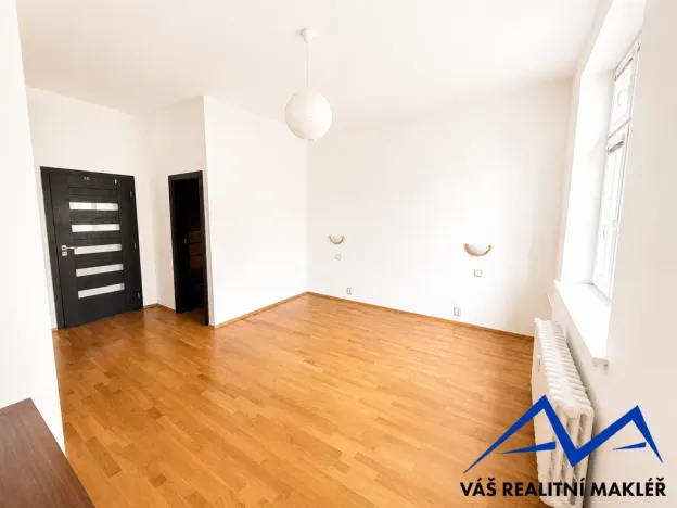 Prodej bytu 3+1, Ostrava, náměstí Msgre Šrámka, 93 m2