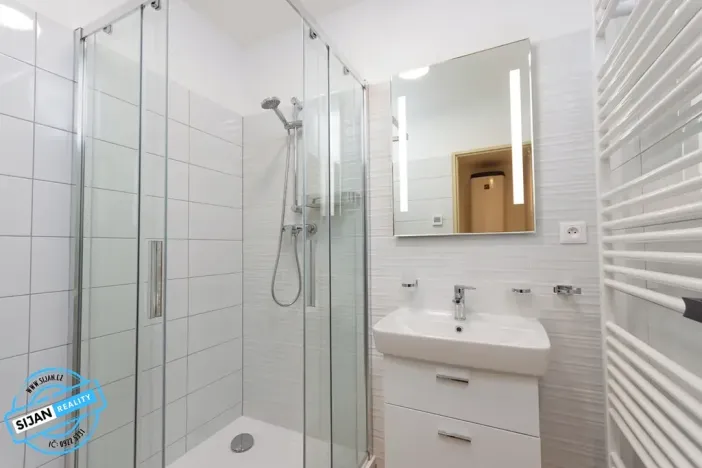 Pronájem bytu 2+kk, Opava, 36 m2