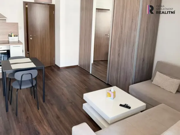 Pronájem bytu 1+kk, Praha - Dolní Měcholupy, Honzíkova, 27 m2