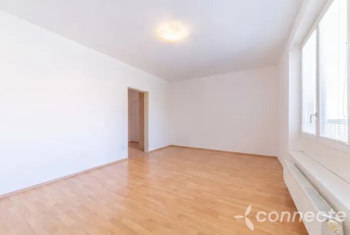 Pronájem bytu 2+kk, Praha - Uhříněves, Karla Zicha, 60 m2