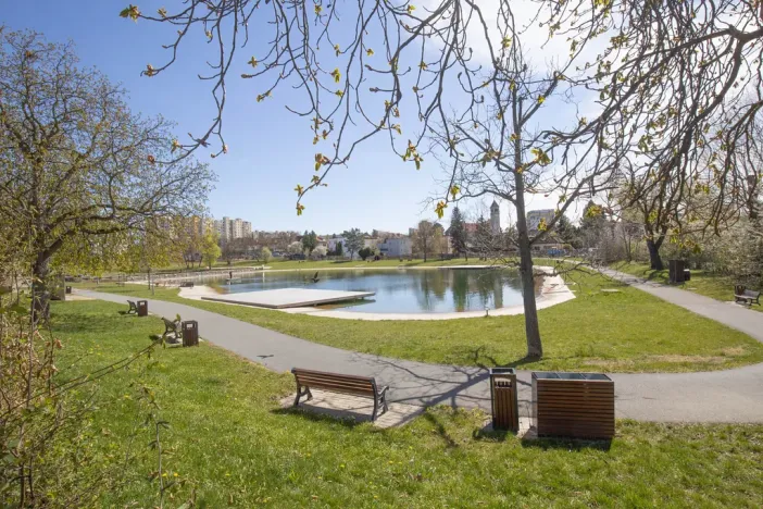Prodej bytu 2+kk, Praha - Lhotka, Novodvorská, 41 m2