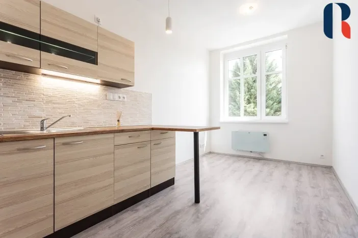 Pronájem bytu 2+kk, Praha - Libeň, Davídkova, 36 m2