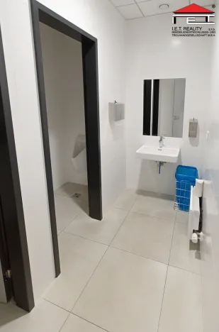 Pronájem skladu, Chrášťany, Plzeňská, 2707 m2