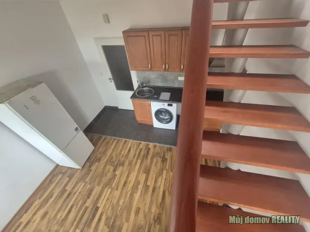 Pronájem bytu 2+kk, Praha - Vysočany, Freyova, 56 m2