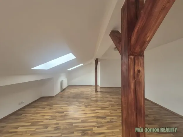 Pronájem bytu 2+kk, Praha - Vysočany, Freyova, 56 m2