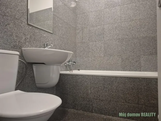 Pronájem bytu 2+kk, Praha - Vysočany, Freyova, 56 m2