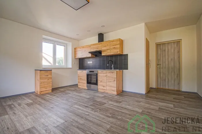 Pronájem bytu 2+kk, Lipová-lázně, 60 m2