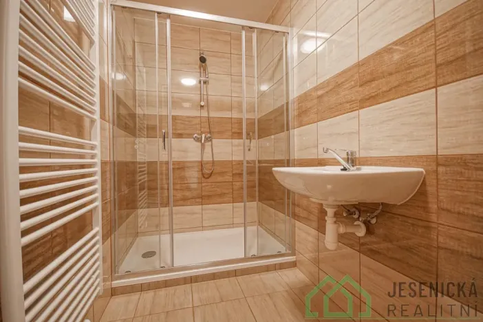 Pronájem bytu 2+kk, Lipová-lázně, 60 m2