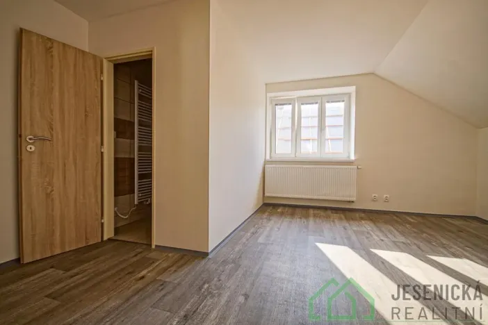 Pronájem bytu 2+kk, Lipová-lázně, 60 m2