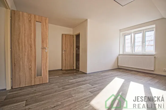 Pronájem bytu 2+kk, Lipová-lázně, 60 m2