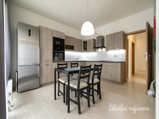 Pronájem bytu 3+kk, Praha - Prosek, Žitenická, 68 m2