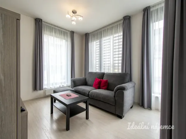 Pronájem bytu 3+kk, Praha - Prosek, Žitenická, 68 m2