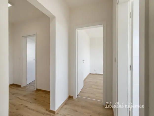 Pronájem bytu 4+kk, Praha - Černý Most, Bryksova, 74 m2