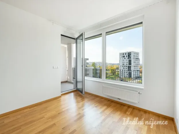 Pronájem bytu 2+kk, Praha - Vysočany, Smržových, 56 m2
