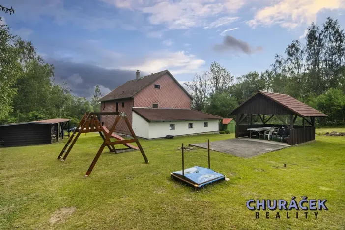 Prodej rodinného domu, Nová Pec, 280 m2