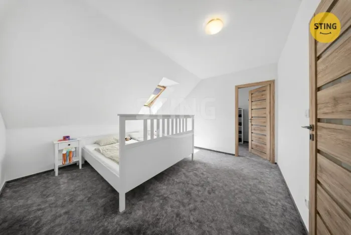 Prodej rodinného domu, Rožnov pod Radhoštěm, V Mokrém, 250 m2