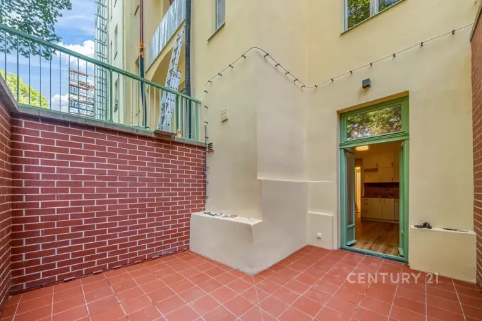 Pronájem bytu 2+kk, Praha - Nusle, Sezimova, 50 m2
