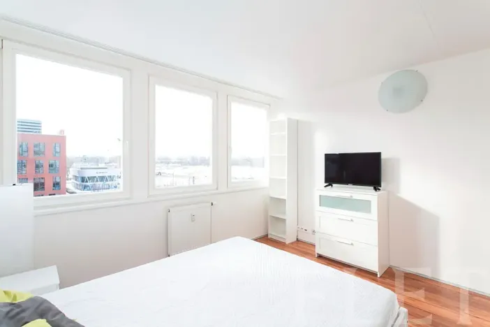 Pronájem bytu 2+kk, Praha - Karlín, Molákova, 42 m2