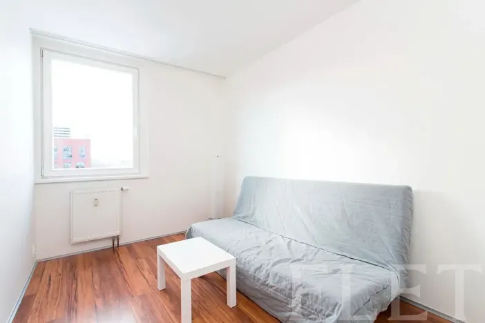 Pronájem bytu 2+kk, Praha - Karlín, Molákova, 42 m2